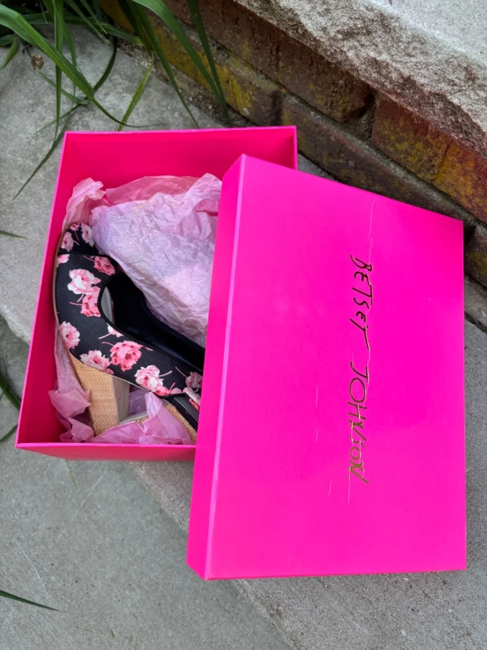 NIB Vntg Betsey Johnson Rose Print Espadrille Slingback Bow Wedges Sz. 10M
